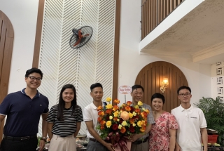   Tổ chức sinh nhật tháng 5 cho nhân viên Công ty